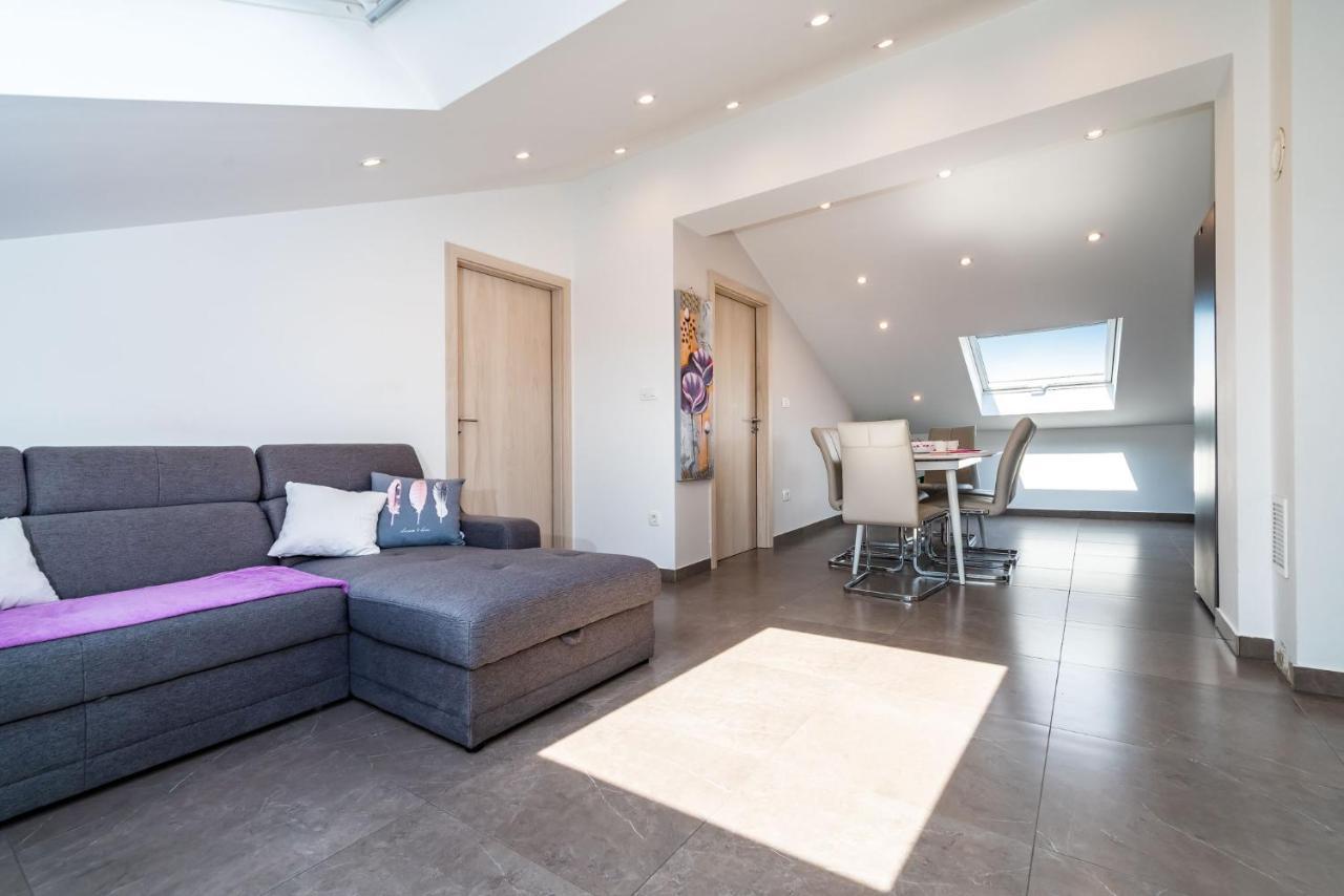Apartman Dunatov Preko Exteriér fotografie